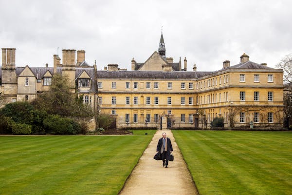 Oxford vs. Cambridge: Which Offers Better Scholarships in 2025?