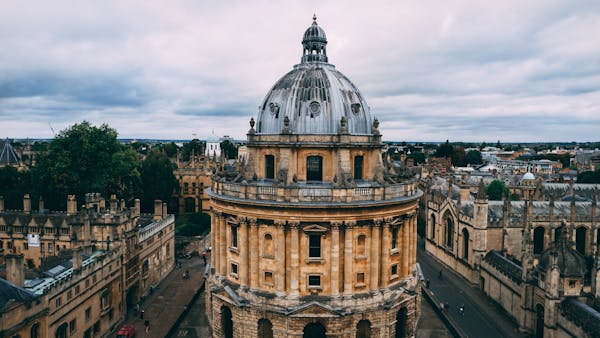 Oxford vs. Cambridge: Which Offers Better Scholarships in 2025?