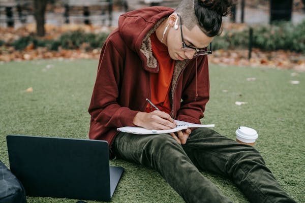 Best Undergraduate Scholarships in the USA for 2025 Applicants